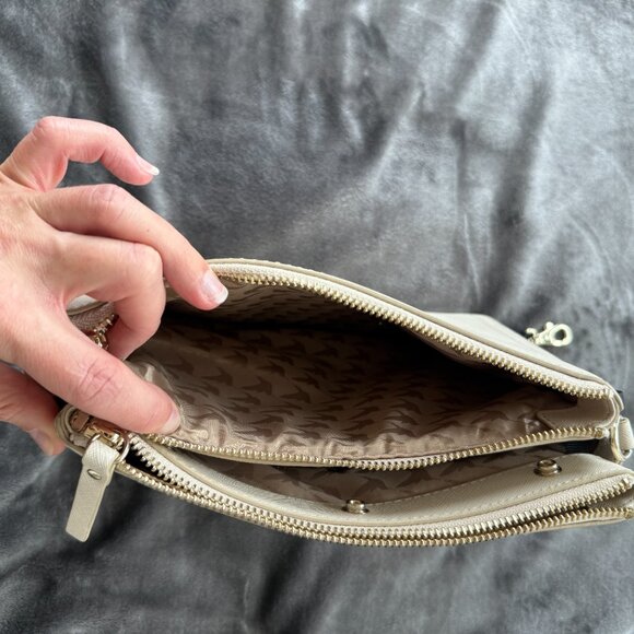 LO & SONS Pearl Crossbody Bag in Ivory - Picture 15 of 16